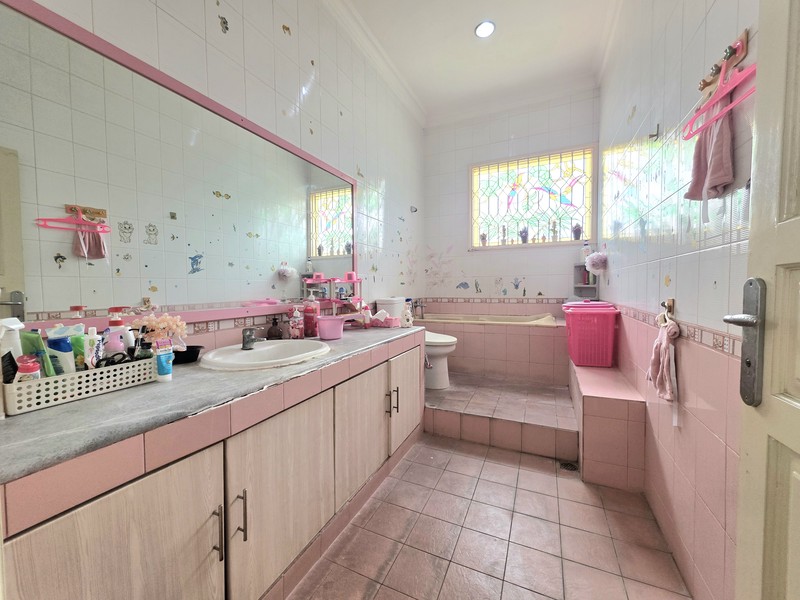 Rumah Bagus Siap Huni dan Asri di Jl Gedung Pinang, Pondok Indah, Jakarta Selatan