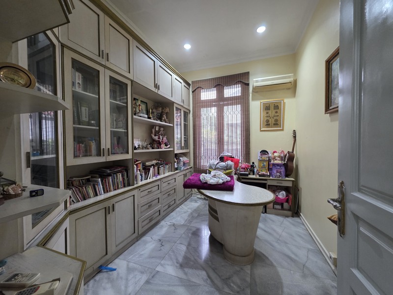 Rumah Bagus Siap Huni dan Asri di Jl Gedung Pinang, Pondok Indah, Jakarta Selatan