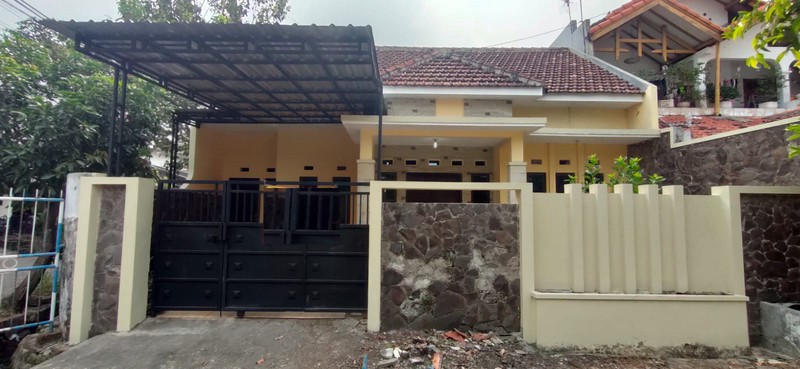 Rumah Dijual Griya Kebraon Selatan Surabaya