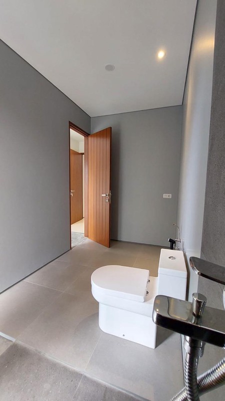 Brand New Rumah Minimalist 2 Lantai di Cinere Akses Mudah ke Tol