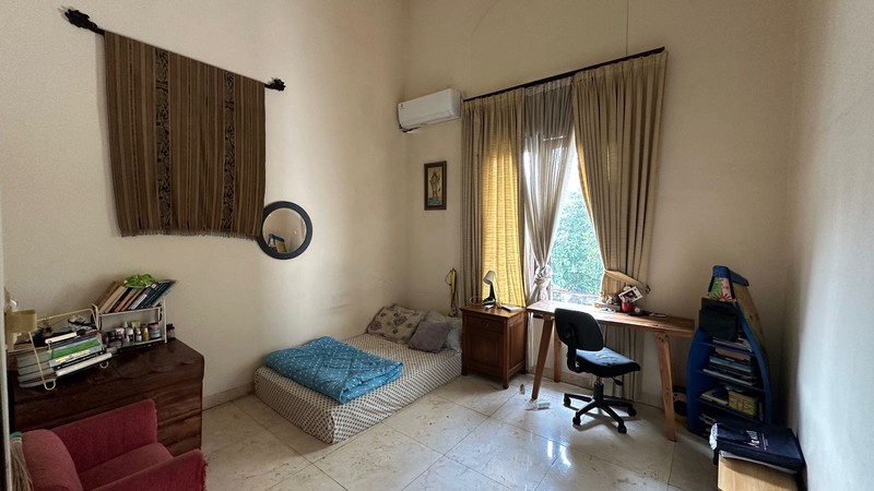 Di jual rumah cantik lokasi strategis di Simatupang