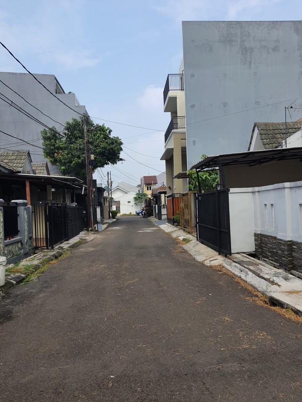 Rumah hoek di Nusa Loka BSD