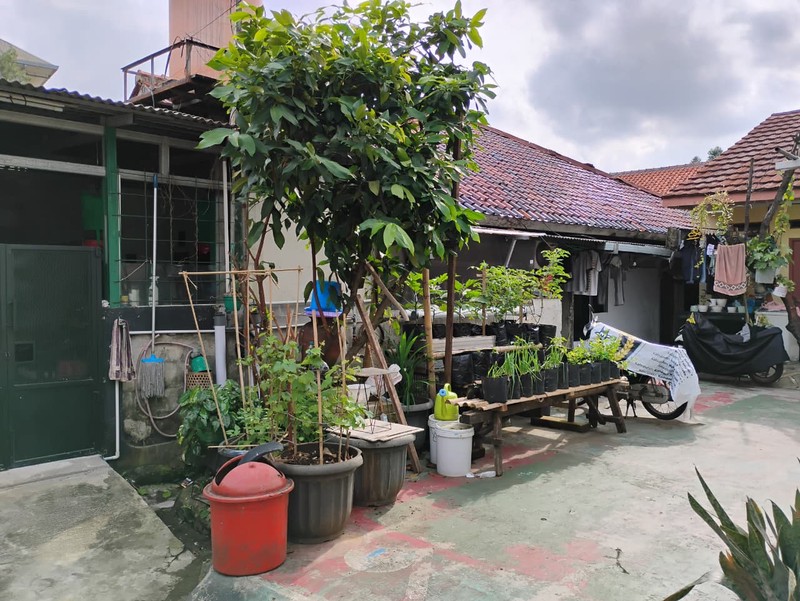 Rumah dan Kontrakan 2 Pintu Lokasi Strategis di Jl.H Kamang Pondok Labu