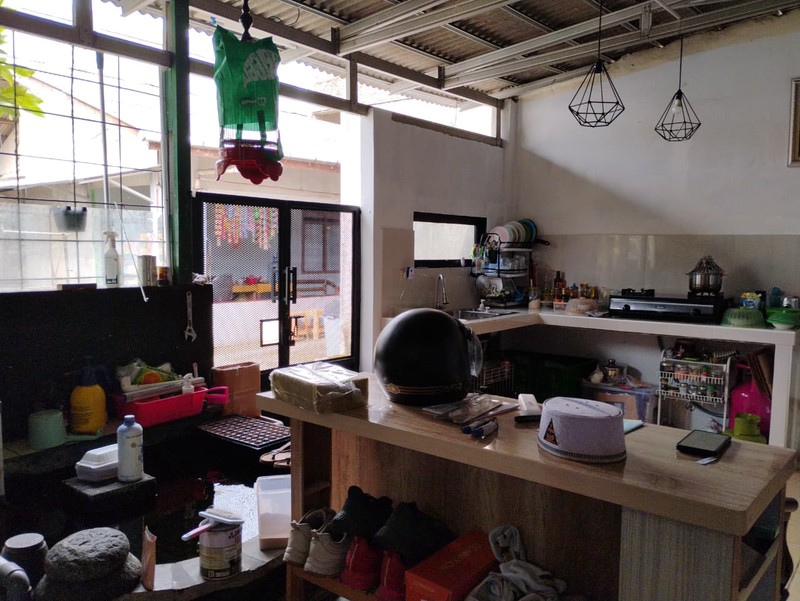 Rumah dan Kontrakan 2 Pintu Lokasi Strategis di Jl.H Kamang Pondok Labu