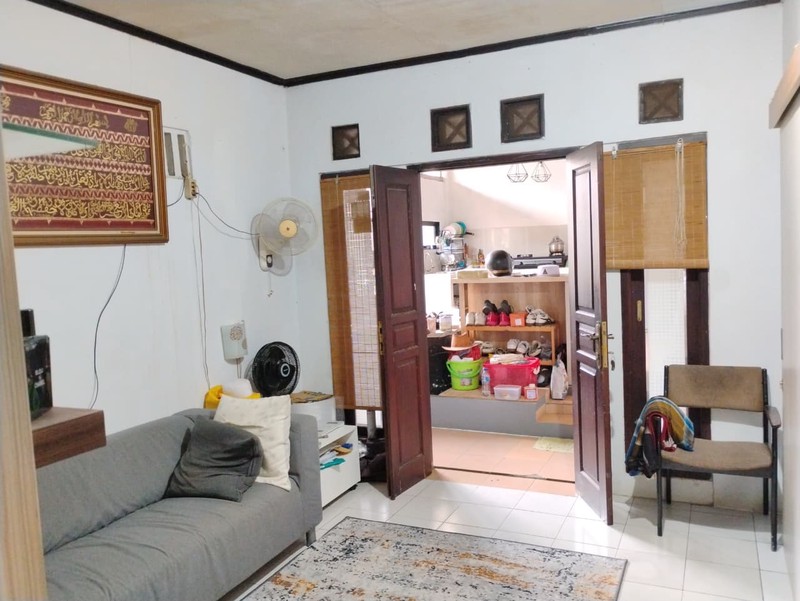 Rumah dan Kontrakan 2 Pintu Lokasi Strategis di Jl.H Kamang Pondok Labu