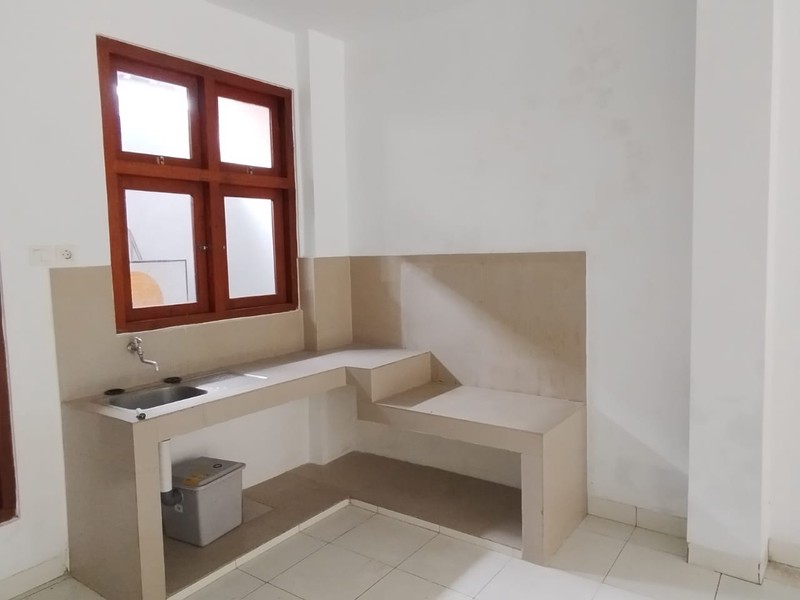 Disewakan Ruko Strategis Dekat Dengan Museum Biologi Lokasi Tengah Kota, Wirogunan, Mergangsan, Yogyakarta