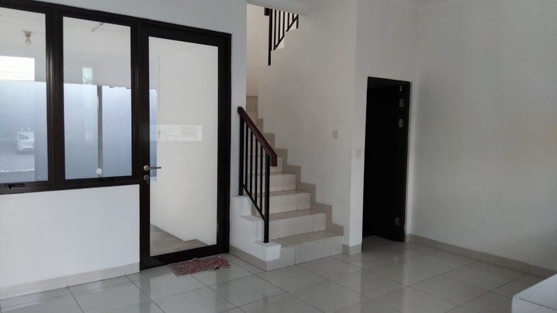 Rumah rapi di Nusa Loka Park BSD