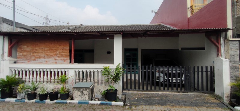 Rumah Dijual/Disewakan Griya Kebraon Selatan Surabaya