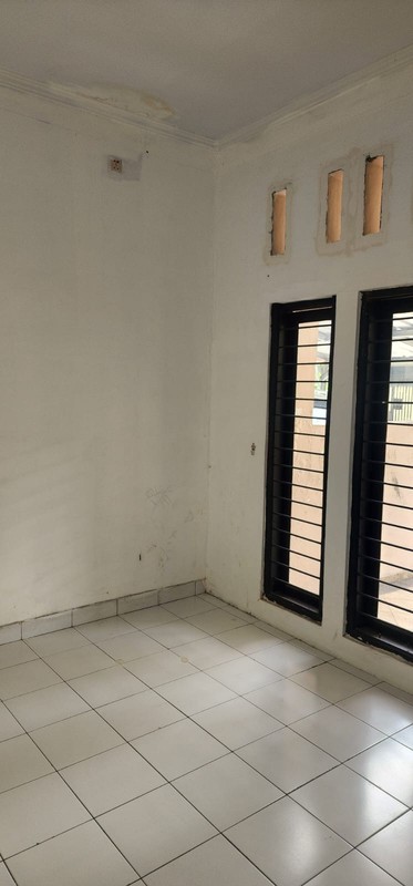 Rumah standar di Nusa Loka BSD