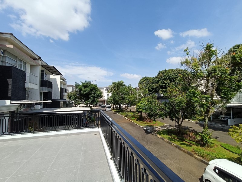 Rumah Grand Wisata siap huni