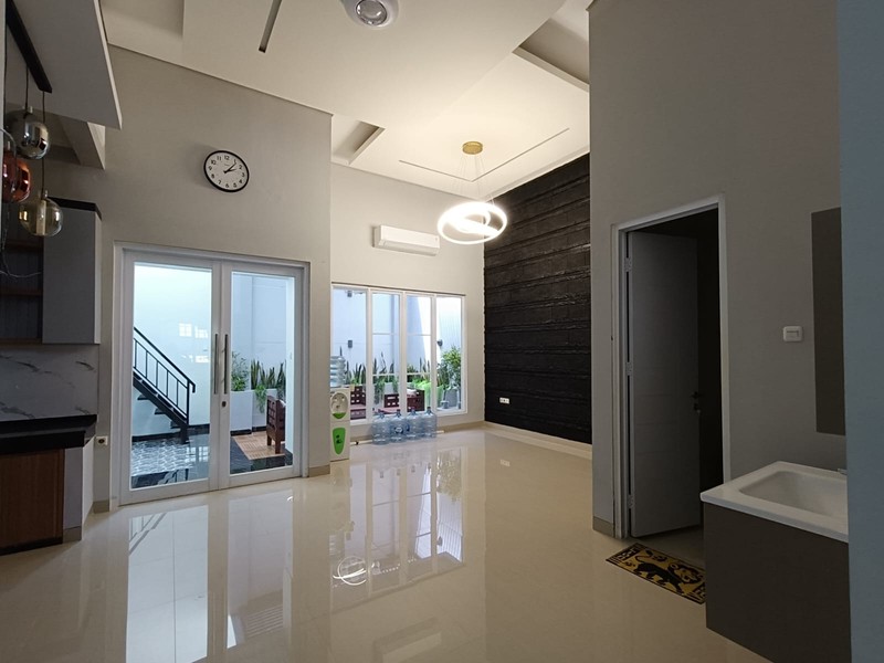 Rumah Grand Wisata siap huni