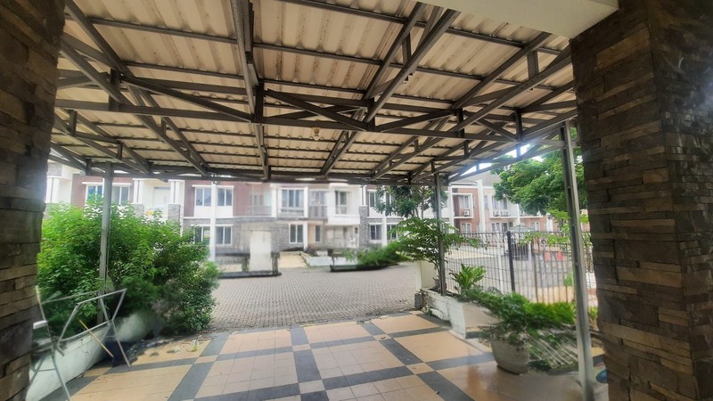 RUMAH KOST EKSKLUSIF DI LOKASI STRATEGIS DI BEVERLY HILLS JABABEKA 