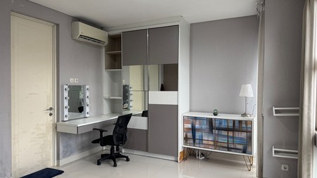 Di Jual Rumah Minimalis Semi furnished Siap huni Pakuwon City