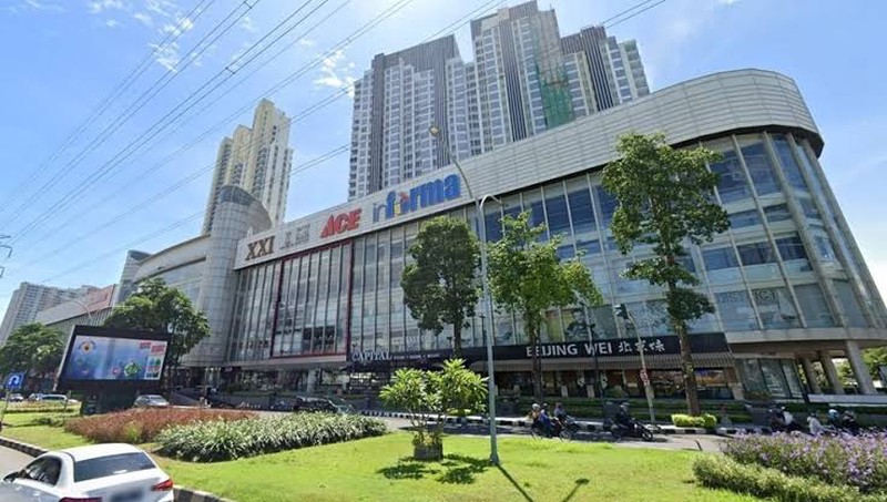 Apartemen ADHIWANGSA 3+1 BR, Full Furnished (diatas Mall Fairway Nine ex Lenmarc), Surabaya Barat