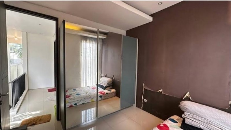 DIJUAL CEPAT RUMAH MINIMALIS 2 LANTAI MOC VRBANA WIYUNG