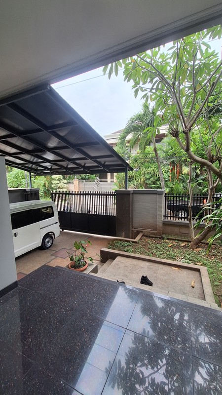 Disewakan Private Pool Rumah Satelit Indah - Sukomanunggal - Surabaya Barat - Full Furnished Dekat Chofa, Taman Hunian Satelit, Darmo Harapan.