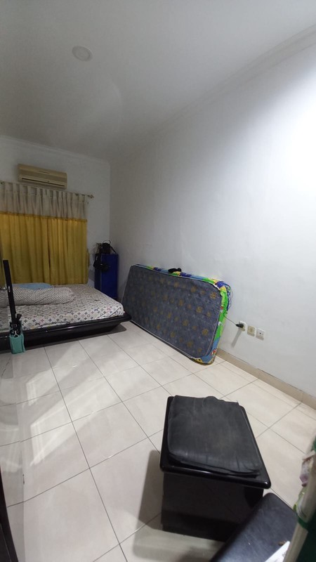 Rumah 1 lantai lokasi strategis di Villa Melati Mas BSD City