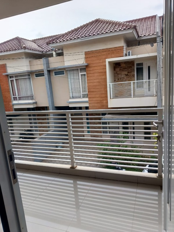 Rumah 2 lantai siap huni Timbul Raya Jakarta Selatan 