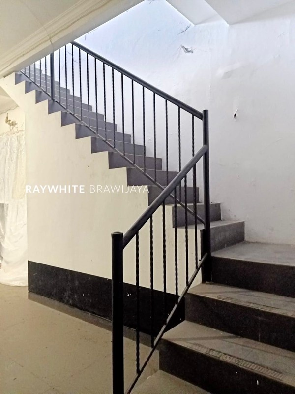 Ruko Gandeng Bangunan 2,5 Lantai Lokasi Strategis Area Karawaci