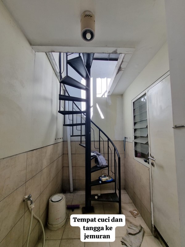 JUAL RUMAH SIAP HUNI ROYAL RESIDENCE BLOK PALING DEPAN 