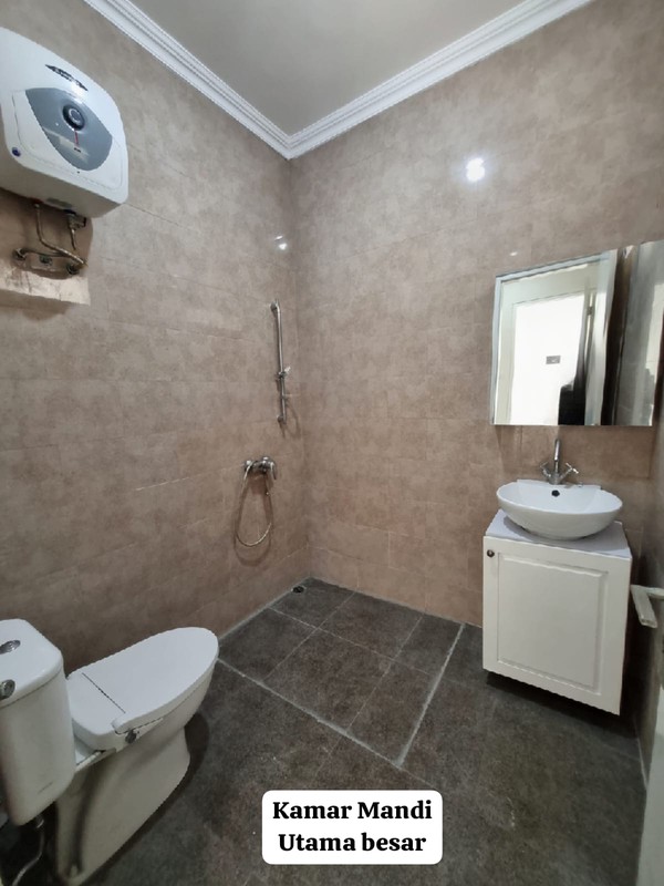 JUAL RUMAH SIAP HUNI ROYAL RESIDENCE BLOK PALING DEPAN 