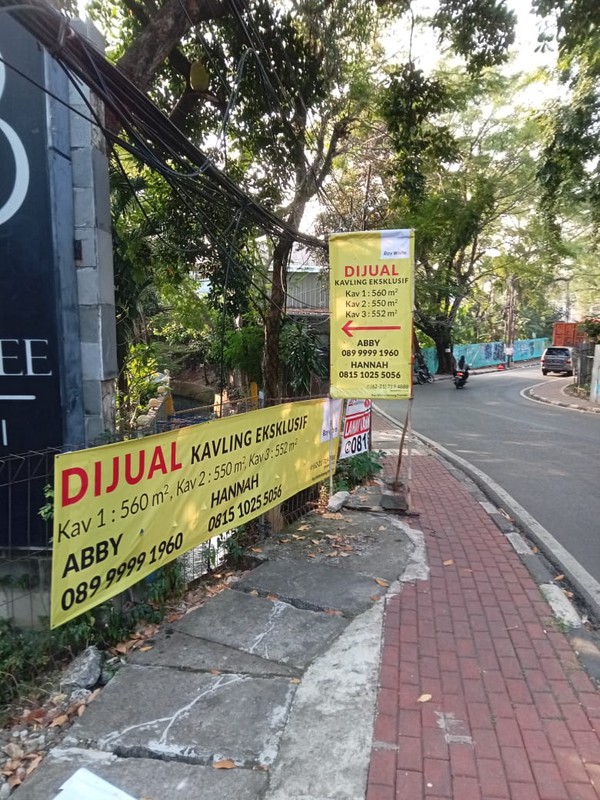 Commercial asset: Resto (Sudah Berjalan) dan 4 Lapangan Padel (Sudah Operasional)