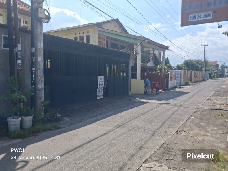 Peluang Bisnis Strategis Rumah & Toko 2 Lantai di Posisi Hook Bangunharjo, Sewon, Bantu