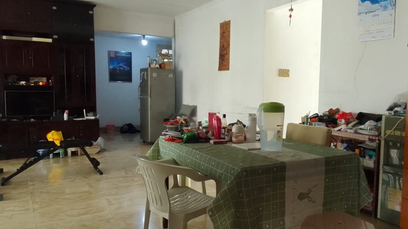 Rumah Cantik, Lingkungan Nyaman Asri, Di Jalan Utama Komplek Kalibata Indah, Dekat Kalibata City.