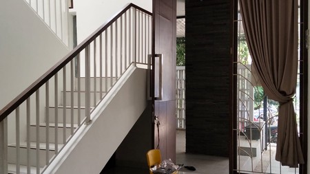 [DISEWA] Rumah 2 Lantai Siap Huni Lokasi Strategis di Bintaro Sektor 9
