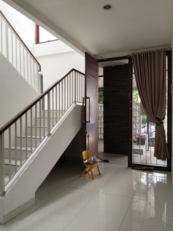 [DISEWA] Rumah 2 Lantai Siap Huni Lokasi Strategis di Bintaro Sektor 9