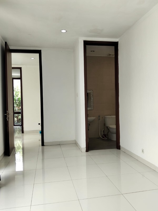 [DISEWA] Rumah 2 Lantai Siap Huni Lokasi Strategis di Bintaro Sektor 9