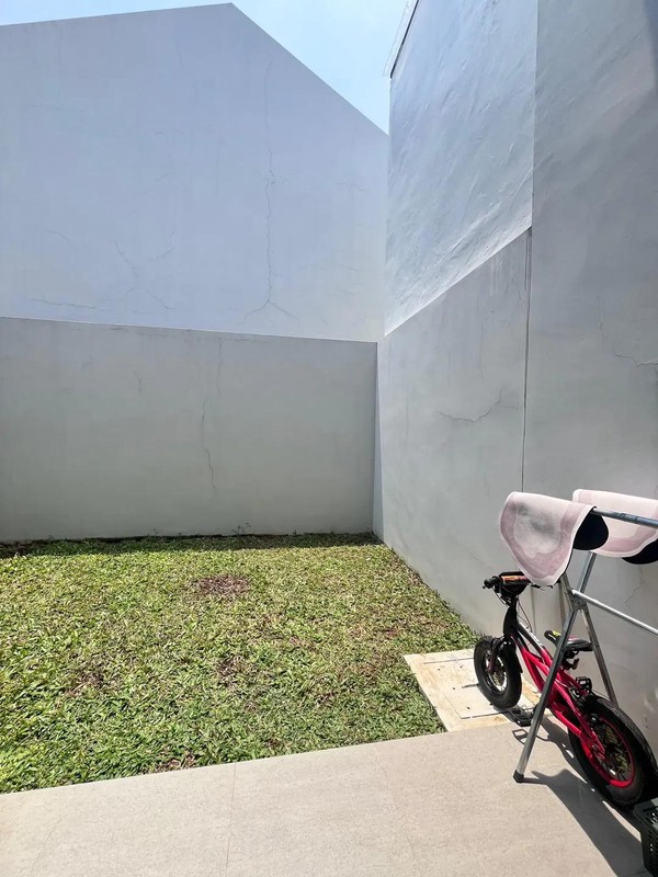 Flash Sale. Rumah bagus Park Serpong cluster Cendana Crest, Serpong