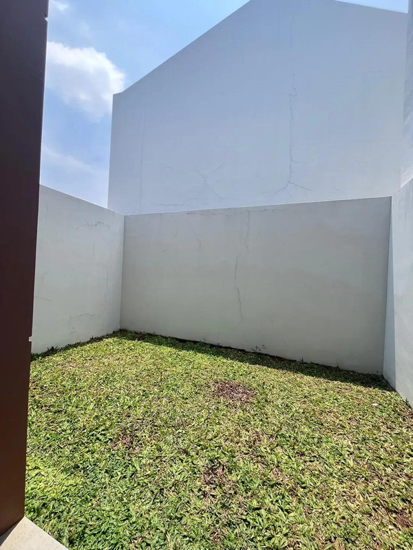 Flash Sale. Rumah bagus Park Serpong cluster Cendana Crest, Serpong