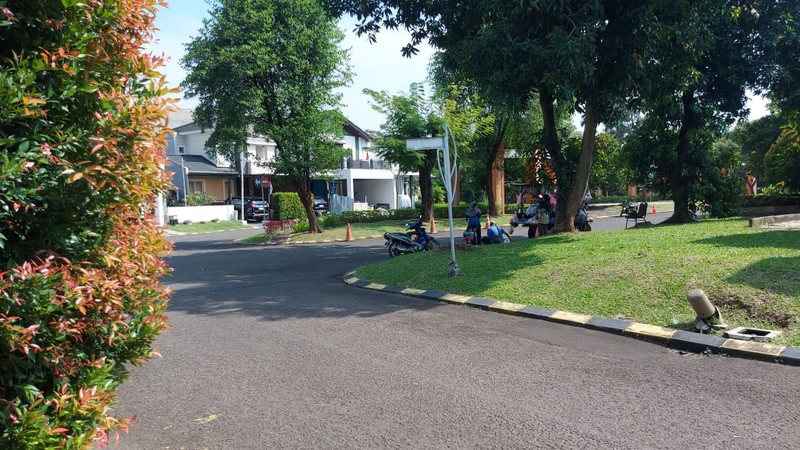 Di SEWA RUMAH   Graha Raya Bintaro CLUSTER VALENCIA