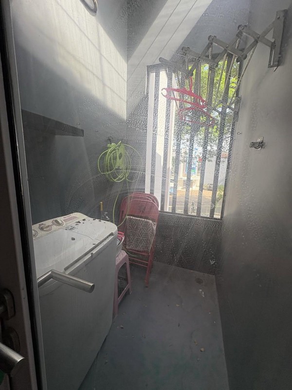 Flash Sale. Rumah rapih terawat Malibu Village, Gading Serpong