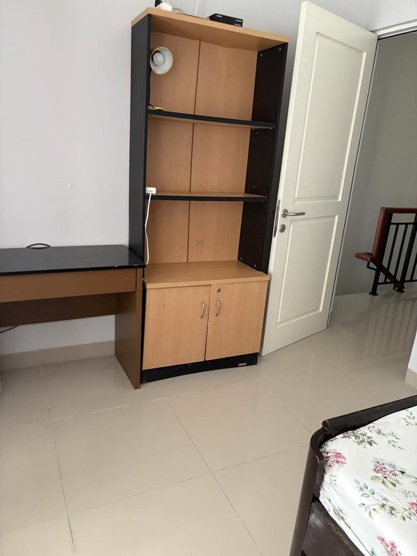 Flash Sale. Rumah rapih terawat Malibu Village, Gading Serpong