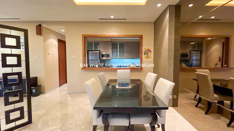 Apartemen Mewah Oakwood Premier Cozmo Disewakan di Mega Kuningan