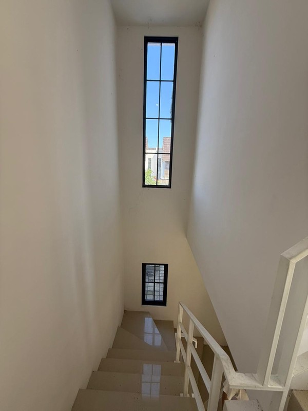 Rumah amesta living dekat bandara juanda gunung anyar surabaya timur