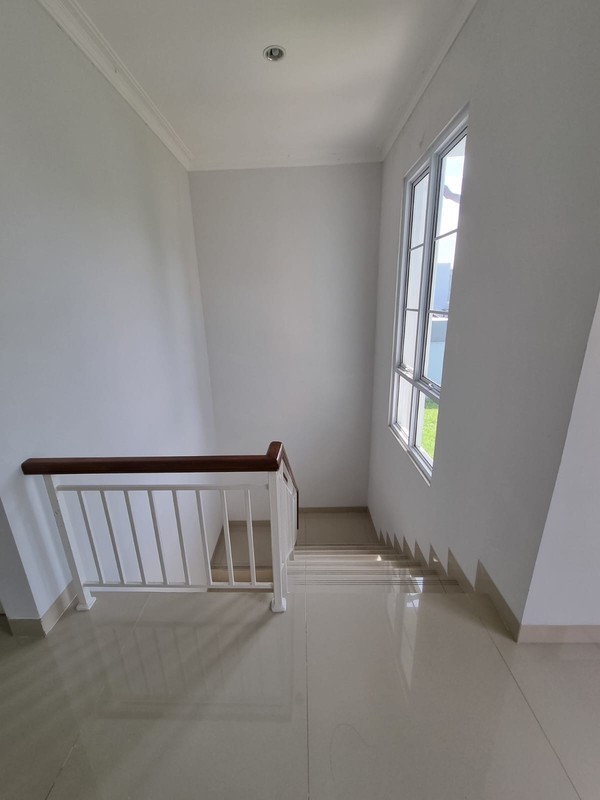 Jarang Ada. Rumah Mewah Granada Alicante, Gading Serpong