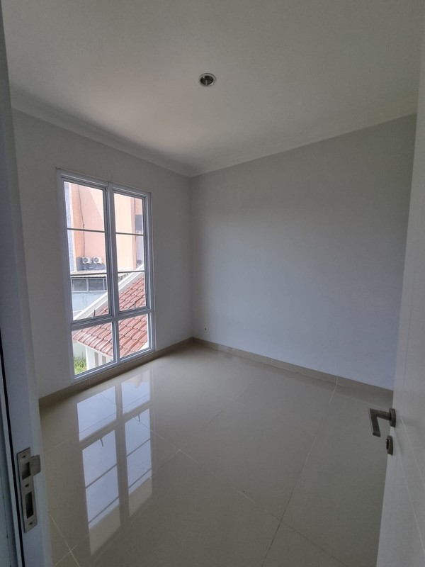 Jarang Ada. Rumah Mewah Granada Alicante, Gading Serpong