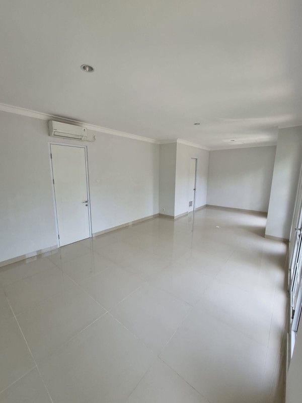 Jarang Ada. Rumah Mewah Granada Alicante, Gading Serpong