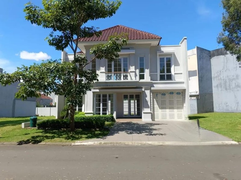 Jarang Ada. Rumah Mewah Granada Alicante, Gading Serpong