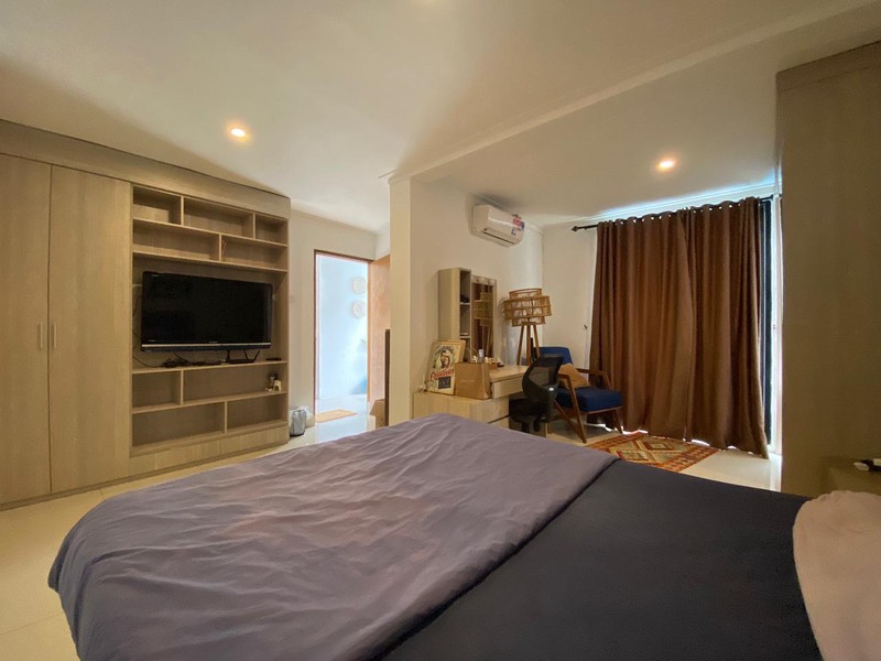 Cinere blok a luas 550 rumah private swimpool kompek depan cinmal