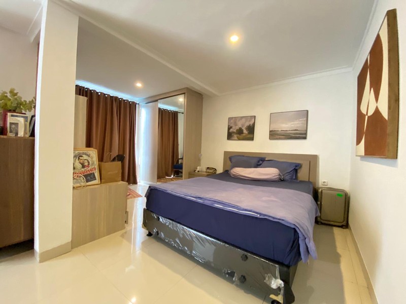 Cinere blok a luas 550 rumah private swimpool kompek depan cinmal