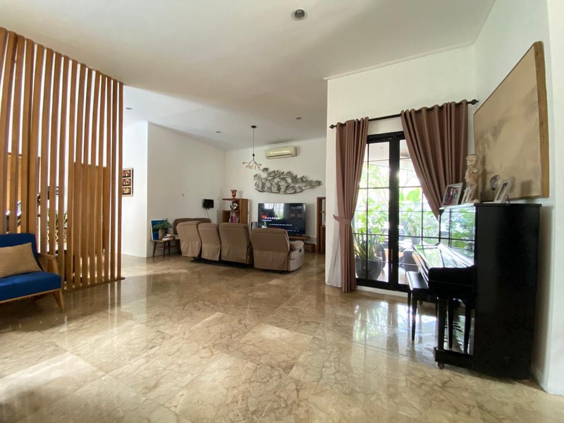 Cinere blok a luas 550 rumah private swimpool kompek depan cinmal