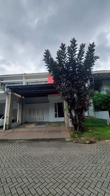 Rumah Asri di Bintaro Sektor 7 Lokasi Strategis Siap Huni SHM