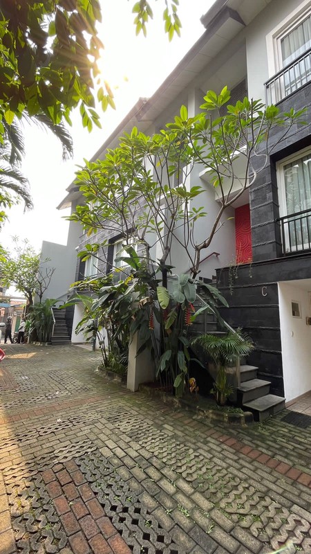 Rumah Asri Full Furnished Di Cilandak Dalam 