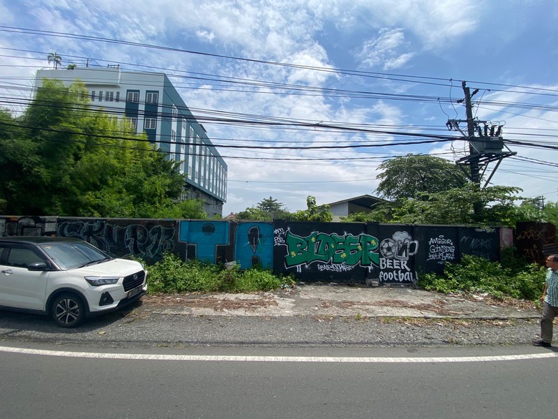 Investasi Tanah Pekarangan 2230 Meter Persegi di Tepi Jalan Ringroad, Cocok Untuk Kantor & Gudang, Banyuraden, Gamping, Sleman