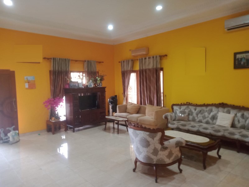 Rumah komplek Bumi Pusaka Cinere, asri dan nyaman...