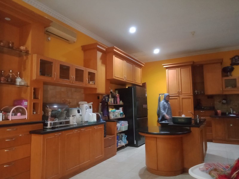 Rumah komplek Bumi Pusaka Cinere, asri dan nyaman...